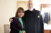 Σακελλαροπούλου: «Είδα τον Σαββόπουλο χθες πριν πεθάνει - Ήταν ήρεμος και χαμογελαστός»