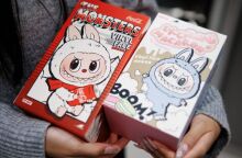 Αυστραλός κατηγορείται για κλοπή συλλεκτικών κούκλων Labubu αξίας $5.000 - Έγιναν παγκόσμια μόδα με την υποστήριξη διασημοτήτων.