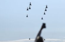 Η στρατιωτική παρέλαση για την 28η Οκτωβρίου στη Θεσσαλονίκη εντυπωσίασε με νέα όπλα, drones και μαχητικά - Δείτε φωτογραφίες και βίντεο.