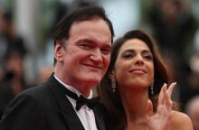 Ο Κουέντιν Ταραντίνο αφήνει τη σκηνοθεσία και επιστρέφει ως ηθοποιός στην ταινία Only What We Carry - Ο μεγαλύτερος ρόλος του από το 1996.