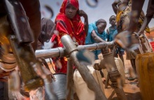 Πολύ λογικό να μη μας νοιάζουν τα παιδάκια στο Σουδάν