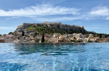 01-the-dolli-rooftop-pool-acropolis-view