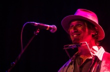 Πέθανε ο αστέρας της κάντρι Τοντ Σνάιντερ σε ηλικία 59 ετών