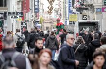 Χριστούγεννα 2025: Γιορτές στο σπίτι φέτος για το 53% των Ελλήνων