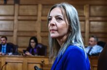 Κόντρα Σεμερτζίδου - Κωνσταντοπούλου: «Μου έχουν δεσμεύσει 1.000 ευρώ» - «Τα 2,4 εκατ. τα φάγατε;»