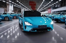 Το SU7 Ultra που κατασκευάστηκε στο Xiaomi Super Factory