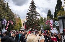 Το χριστουγεννιάτικο δέντρο στην Πλατεία Σύνταγματος