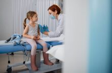 Επίτροπος FDA: Υπήρξαν όπως φαίνεται, 10 θάνατοι παιδιών από εμβόλια κατά της COVID