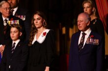 Όλη η βασιλική οικογένεια στο πλευρό του Καρόλου αυτά τα Χριστούγεννα