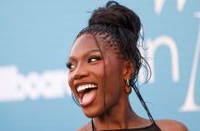 TikTok: Aνακοίνωσε τα μουσικά highlights του 2025 - KATSEYE, Connie Francis και Doechii πρωταγωνιστούν στις τάσεις της χρονιάς στην πλατφόρμα