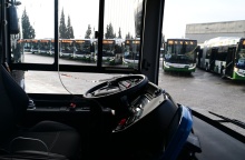 Η θέση του οδηγού σε λεωφορείο