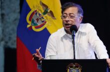 Ο Ντόναλντ Τραμπ προειδοποιεί ότι ο πρόεδρος της Κολομβίας Γκουστάβο Πέτρο «θα είναι ο επόμενος» στην εκστρατεία των ΗΠΑ κατά της διακίνησης ναρκωτικών.