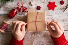 Ποιοι γιορτάζουν σήμερα 13 Δεκεμβρίου 2025; Το εορτολόγιο της Athens Voice σου τους θυμίζει. Μην ξεχάσεις να τους δώσεις τις καλύτερες ευχές σου!