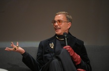 Λάκης Γαβαλάς