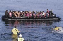 Βάρκα με μετανάστες