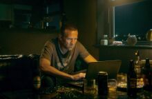 O Χάρι Χόλε του Τζο Νέσμπο στο Netflix - Πρεμιέρα το 2026 για τη σειρά «Jo Nesbø’s Detective Hole» - Βασίζεται στα εμβληματικά βιβλία του Νορβηγού συγγραφέα.