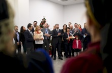 Ηπειρώτες είπαν τα κάλαντα των Χριστουγέννων στον Νίκο Ανδρουλάκη 