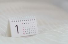 Όλες οι αργίες και τα τριήμερα του 2026 - Ποιες αργίες «χάνονται» επειδή πέφτουν Σάββατο