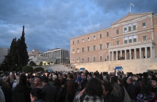 Στη χώρα του περίπου