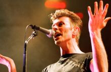 Από τον Έλβις στον Μπόουι: 8+1 γεννήσεις σπουδαίων μουσικών την ημέρα που ανοίγουν ξανά τα σχολεία