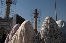 Ιράν: Η αιματηρή πραγματικότητα και η τυφλή ιδεοληψία του δήθεν προοδευτισμού