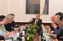 Ολοκληρώθηκε η συνάντηση Μητσοτάκη με τους αγρότες μετά από 3,5 ώρες στο Μέγαρο Μαξίμου