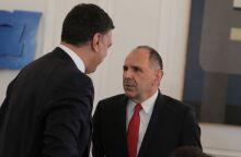 O Βασίλης Κικίλιας και ο Γιώργος Γεραπετρίτης σε πρόσφατο υπουργικό συμβούλιο