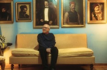 Γιώργος Παπαστεφάνου: Ο σπουδαίος ραδιοφωνικός παραγωγός και παρουσιαστής μιλάει στην Athens Voice