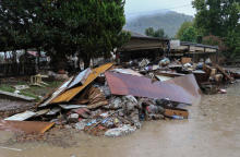Δοκιμάζεται από την κακοκαιρία η Εύβοια - Κομμένοι δρόμοι και φουσκωμένοι χείμαρροι 