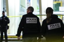 Γαλλία: Εκκενώθηκε λόγω απειλής για βόμβα το σχολείο στην Αράς όπου δολοφονήθηκε o εκπαιδευτικός