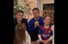 Ο Στέφανος Κασσελάκης μαζί με τον σύζυγό του, Τάιλερ και τα ανίψια του