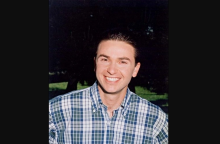 Ο Αντώνης Παραράς