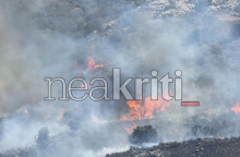 Φωτιά στο Ρέθυμνο: Συνεχίζεται η μάχη με τις φλόγες