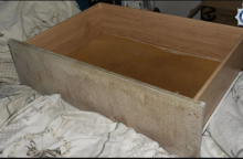 Το συρτάρι στο οποίο η μητέρα έκρυβε το κοριτσάκι