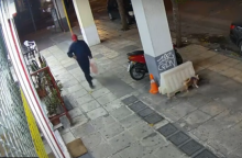 Βίντεο ντοκουμέντο: Οι κινήσεις του δράστη της δολοφονίας στο Παλαιό Φάληρο 