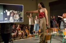 Στιγμιότυπο από τη μαθητική παράσταση 