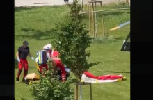 Στιγμιότυπο από βίντεο με διασώστες μετά το μακελειό σε σχολείο στο Γκρατς