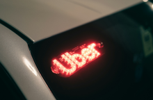 Κατηγορίες κατά της Uber για αλγόριθμους που μειώνουν τις αμοιβές οδηγών - Τι αναφέρουν οι καταγγελίες