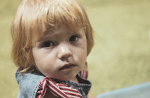 Παιδιά σε συνθήκες Ντίκενς στη σύγχρονη Αγγλία – Η φτώχεια έγινε η νέα κανονικότητα