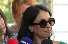 «Αισθάνομαι δικαιωμένη»: Για πρώτη φορά η καταγγέλλουσα εμφανίστηκε δημόσια μετά την απόφαση ενοχής του ηθοποιού