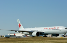 Αεροπειρατεία σε μικρό αεροσκάφος στον Καναδά - Παρέλυσε για μία ώρα το διεθνές αεροδρόμιο του Βανκούβερ