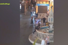 Ρόδος: Εισαγγελική εντολή για εντοπισμό και σύλληψη του άνδρα που έριξε τον άστεγο στο συντριβάνι