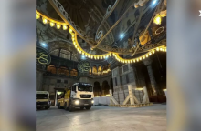 Αντιδράσεις για την παρουσία φορτηγών μέσα στην Αγία Σοφία 