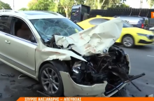 Το ταξί μετά το τροχαίο δυστύχημα