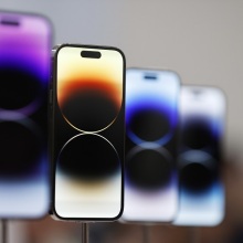 Το iPhone14 δεν ενθουσίασε την κόρη του Στιβ Τζομπς