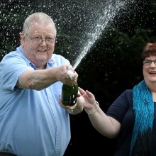 Σκωτσέζος έγινε εκατομμυριούχος κερδίζοντας ένα από τα μεγαλύτερα τζάκποτ στην Ευρώπη και ξόδεψε 50 εκατομμύρια δολάρια μέσα σε 8 χρόνια.