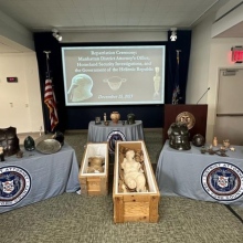 Υπουργείο Πολιτισμού: Επαναπατρίζονται 30 αρχαιότητες από τη Νέα Υόρκη Τα ευρήματα καλύπτουν μια περίοδο από τους προϊστορικούς έως τους βυζαντινούς χρόνους