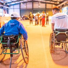 Στιγμιότυπα από τις επιδείξεις που έγιναν στους μαθητές, στα αθλήματα της Τοξοβολίας, της Επιτραπέζιας Αντισφαίρισης, του Στίβου με Αμαξίδιο και της Καλαθοσφαίρισης με Αμαξίδιο.   