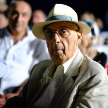 Πέθανε ο Νίκος Λαζαρίδης: Ο άνθρωπος που έβαλε την τέχνη στο μπουκάλι