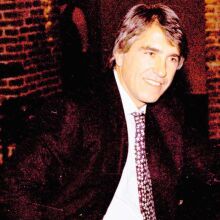 Λάκης Ραπτάκης: Πέθανε ένας από τους ανθρώπους που άλλαξε τον χάρτη της διασκέδασης